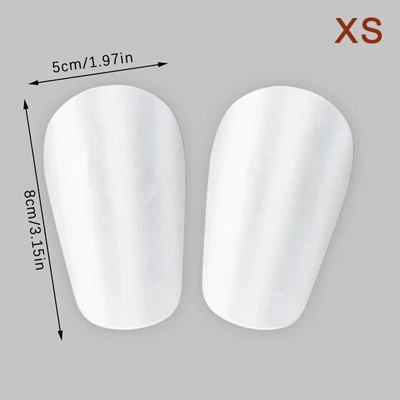 "XS Witte Mini Scheenbeschermers voor een perfecte pasvorm en stijlvolle bescherming.