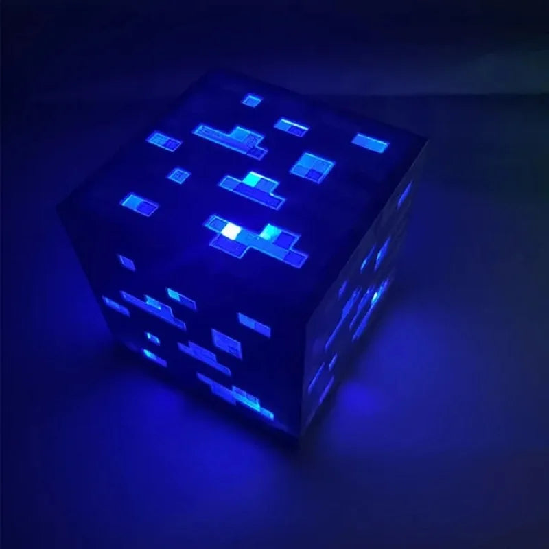 Diamond Block Tafellamp - Voeg een vleugje elegantie toe aan je verlichting met deze duurzame en stijlvolle Minecraft-editie.