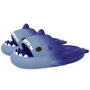 Maak een statement met Sharky's™ 2.0 - Haaien Slippers in een gedurfde grijsblauw en donkerblauw mix.