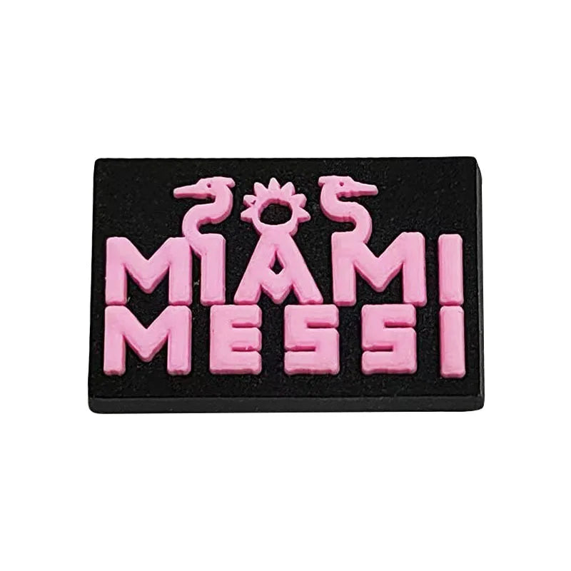  Croc-versiering met een afbeelding van Lionel Messi in Inter Miami kleuren