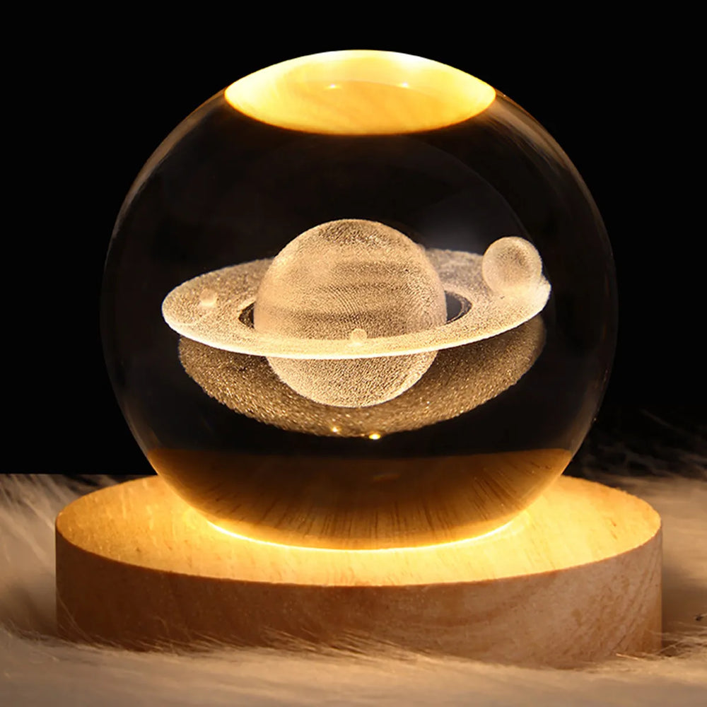 Saturnus Kristallen Bol Nachtlicht - Een buitenaardse toevoeging aan je interieur.